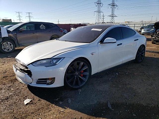 TESLA MODEL S 85D 2015