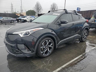 TOYOTA C-HR XLE 2018