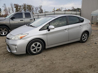 TOYOTA PRIUS 2014