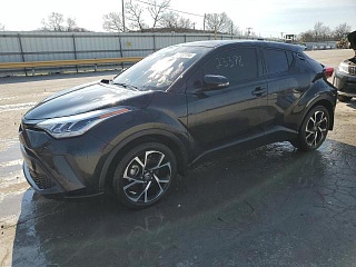 TOYOTA C-HR XLE 2021