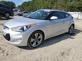 HYUNDAI VELOSTER 2016