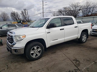 TOYOTA TUNDRA CREWMAX SR5 2015