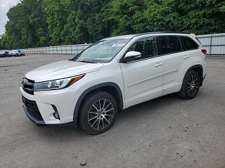 TOYOTA HIGHLANDER SE 2017