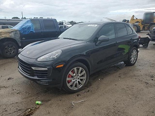 PORSCHE CAYENNE TURBO 2015