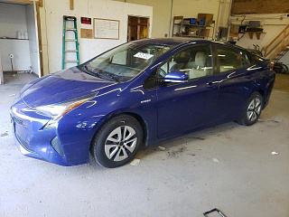 TOYOTA PRIUS 2016