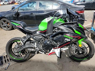 KAWASAKI EX650 M 2022