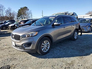 KIA SORENTO LX 2016