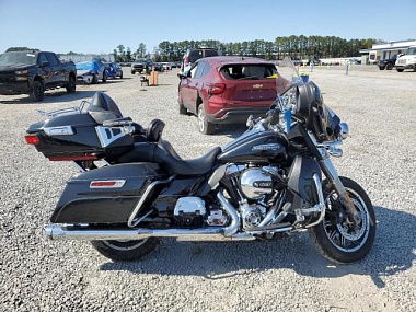 HARLEY-DAVIDSON FLHTCU 2014