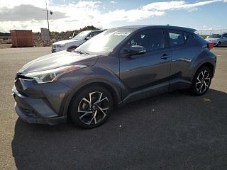 TOYOTA C-HR XLE 2018