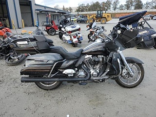 HARLEY-DAVIDSON FLTRUSE 2016