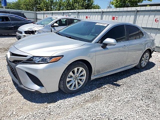 TOYOTA CAMRY SE 2020