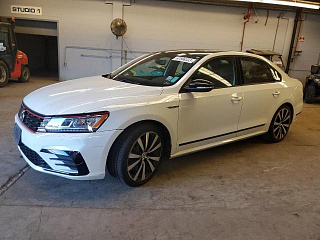 VOLKSWAGEN PASSAT GT 2018