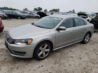 VOLKSWAGEN PASSAT S 2014