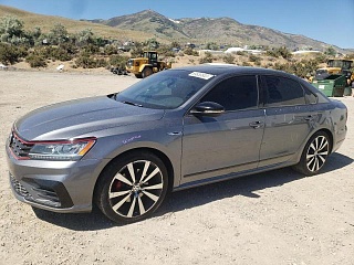 VOLKSWAGEN PASSAT GT 2018