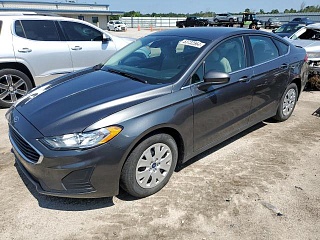 FORD FUSION S 2020