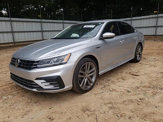 VOLKSWAGEN PASSAT SE R-LINE 2019