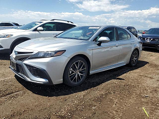 TOYOTA CAMRY SE 2021