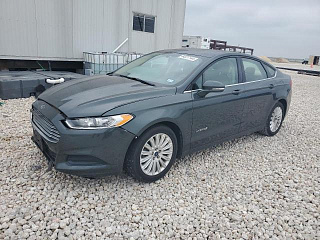 FORD FUSION SE HYBRID 2016