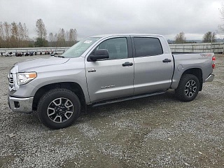 TOYOTA TUNDRA CREWMAX SR5 2017