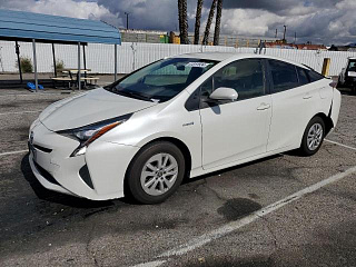 TOYOTA PRIUS 2016