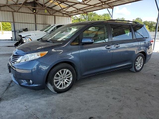 TOYOTA SIENNA XLE 2014