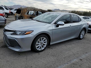 TOYOTA CAMRY LE 2021