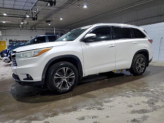 TOYOTA HIGHLANDER XLE 2016