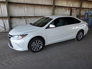 TOYOTA CAMRY LE 2016