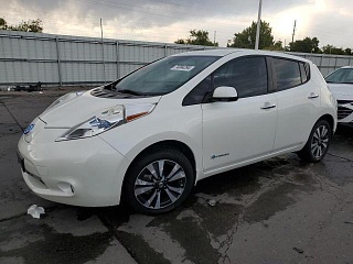NISSAN LEAF SV 2016