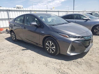 TOYOTA PRIUS PRIME 2019