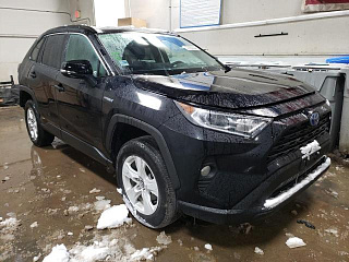 TOYOTA RAV4 XLE 2020