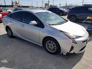 TOYOTA PRIUS 2018