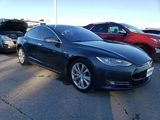 TESLA MODEL S 2015