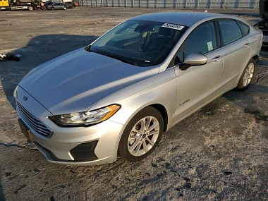 FORD FUSION SE 2019
