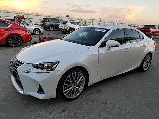 LEXUS IS 200T 2016