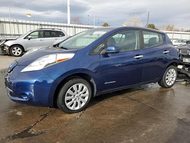 NISSAN LEAF SV 2016