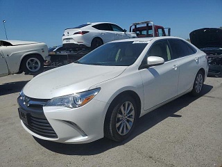 TOYOTA CAMRY LE 2017