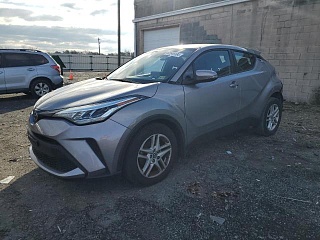 TOYOTA C-HR XLE 2019
