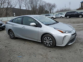 TOYOTA PRIUS LE 2021