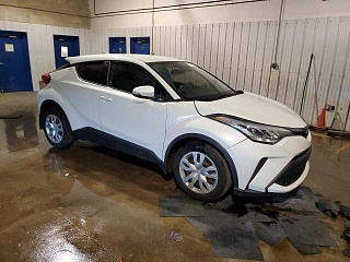 TOYOTA C-HR XLE 2019