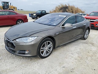 TESLA MODEL S 85D 2015