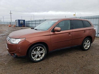 MITSUBISHI OUTLANDER SE 2014