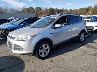 FORD ESCAPE SE 2015