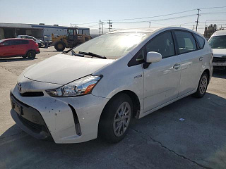 TOYOTA PRIUS V 2017