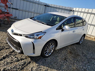 TOYOTA PRIUS V 2017