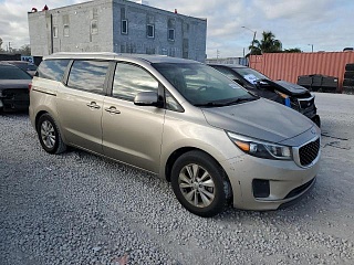 KIA SEDONA LX 2016