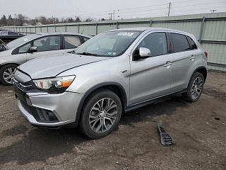 MITSUBISHI OUTLANDER SPORT ES 2019
