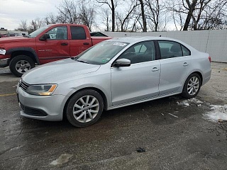 VOLKSWAGEN JETTA SE 2014