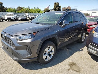 TOYOTA RAV4 LE 2019