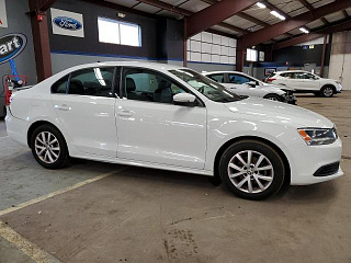 VOLKSWAGEN JETTA SE 2014